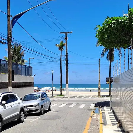 Ap frente ao mar - Praia das Astúrias-3